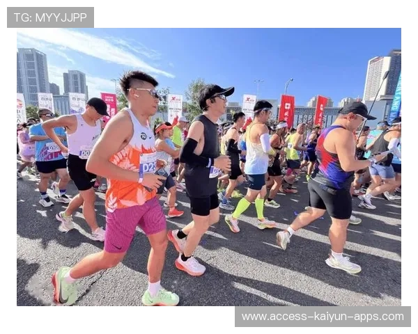 胡志明市马拉松：本地跑者刷新纪录，赛事精彩纷呈，胡志明市贴吧